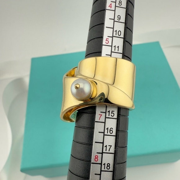 Tiffany & Co. Eddie Borgo Pearl Ring in 18k Yellow Gold 18g ✨ - Picture 7 of 10